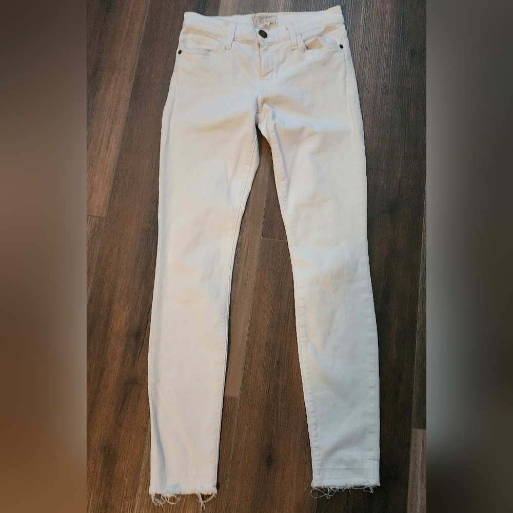Current/Elliot white jeans in size 25